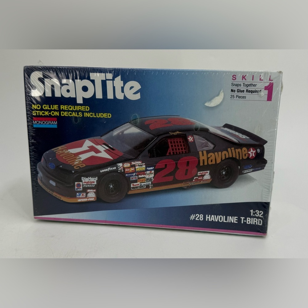 Monogram Snaptite #28 Havoline T-Bird 1:32 Model Kit‎ 1086 Sealed NIB